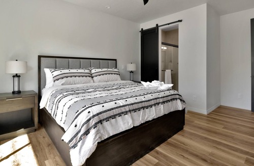 Prescott House | *Lux*Retreat 5 Min from Downtown*Amazing Views*