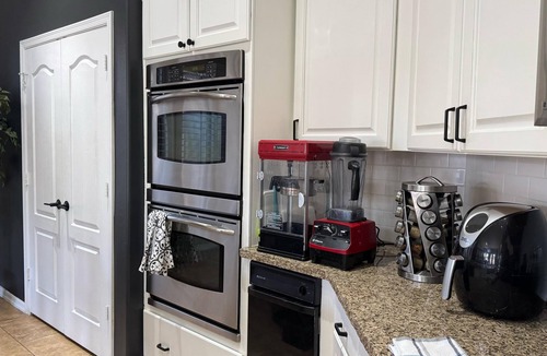 Mesa House | Luxe Retreat- Private Pool -BBQ- Peaceful Retreat- Comfort-Relax-Prime Location