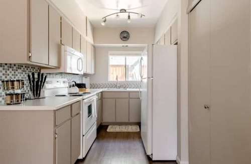 Arts District Apartment | Luxe Scottsdale Loft W/D Free Parking!