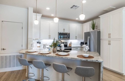 Ocotillo Apartment | Luxe Stay at The Cays | Posh Ocotillo Escape | Gym