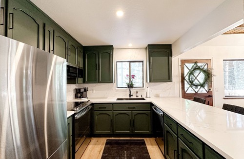 Truckee Cabin | Luxe Twin Pines Cabin, Truckee