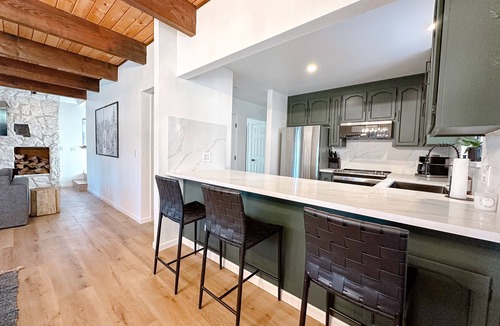 Truckee Cabin | Luxe Twin Pines Cabin, Truckee