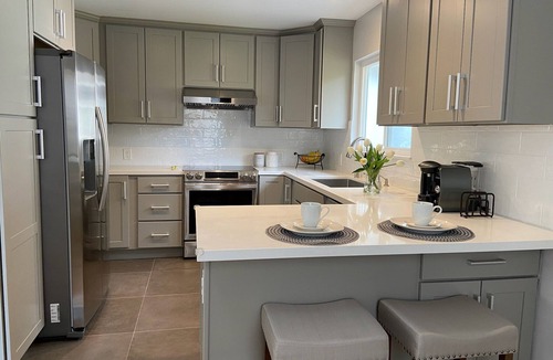 Los Gatos Condo | Luxurious 2 bed/2 bath, EV charger, comfortable, convenient location.