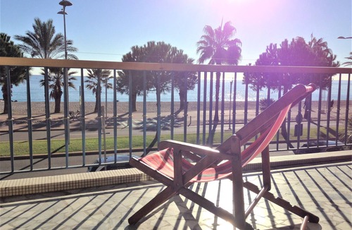 Cros-de-Cagnes Apartment | Luxurious Appt 2P - Terrace on the sea - Parking - Wifi - HIPPODROME