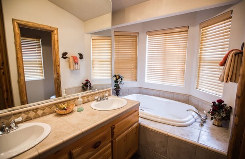 Summit Estates House | Luxurious home and perfect LOCATION!! Walk to Snow Summit.