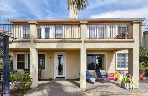 Ocean View Hills House | Luxurious house with private hot tub & pool - short drive to beach