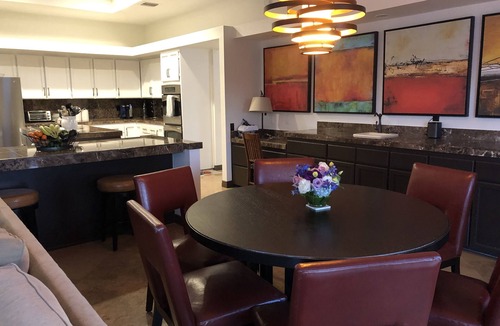 Palm Desert House | Luxury 4-Bedroom, 1/3 acre, Heated Pool & Spa, Convenient to El Paseo