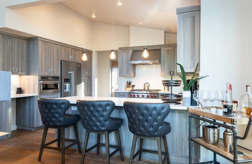 Truckee House | Luxury 4BD Home w/EV Charging Station at Old Greenwood!