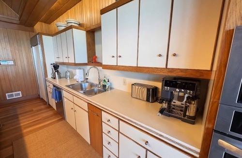 Rio del Mar House | Luxury 5 Bedroom 4 bath Oceanfront Retreat Rio Del Mar Beach