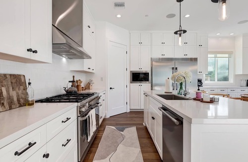 Washington Culver House | Luxury 6BD escape in marvelous Culver City