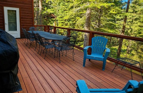 Truckee House | Luxury cabin close to Donner Lake. Great for families! Up to 6 adults only