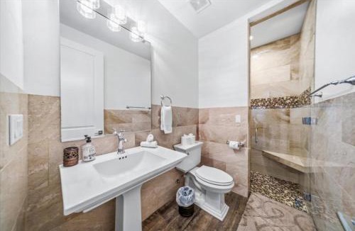 Lake Havasu City Villa | Luxury Cardinal Retreat - Pool, Spa, BBQ, Garage