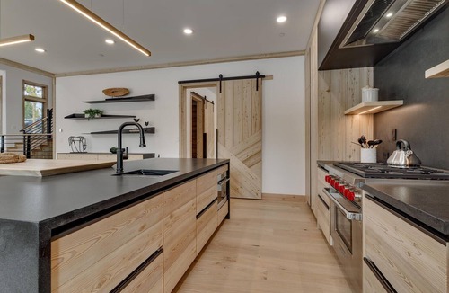 Olympic Valley House | Luxury Creekside Retreat Near Palisades Tahoe - Whispering TLUXP