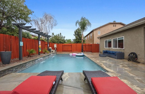 Greenacres House | Luxury Escape on Mondego Dr – Pool, Spa & Pool Table