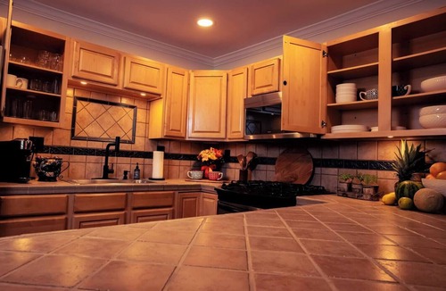 Winter Gardens House | Luxury Escape w/Panoramic Views + Private Retreat