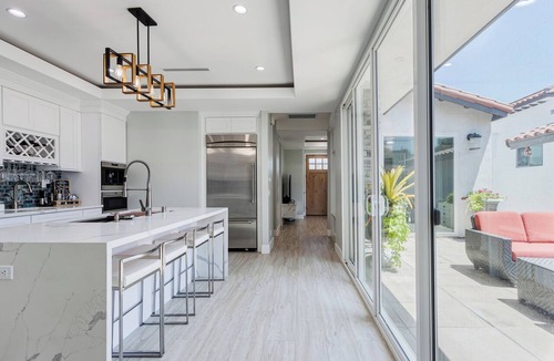 Garden Grove House | Luxury Guest House with High-end Design