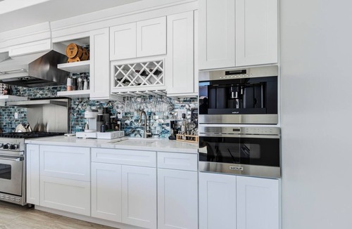 Garden Grove House | Luxury Guest House with High-end Design