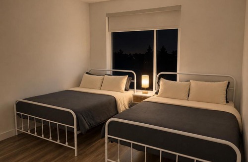 Lyon Street Apartment | Luxury Haven 10 Min From Disneyland With Pool & GYM