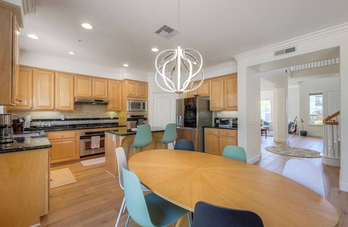 Aviara House | Luxury Home w/Piano, Foosball, & Backyard Entertaining and BBQ