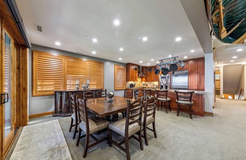 Sierra Shores Condo | Luxury Lakefront Retreat w/A/C, Hot Tub, Gym | PEAK SS12