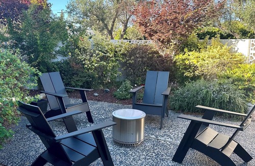 Roseville - Fleet Ridge House | Luxury, Mid-Century Modern Retreat Near Ocean & Bay