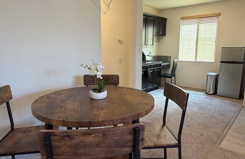 Mira Loma Apartment | Luxury Modern Home by Skyview Center