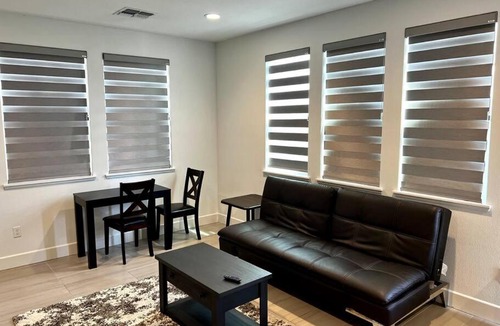Tracy Apartment | Luxury one bed/bath with Garage & Washer/Dryer