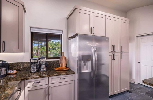 Prescott Cabin | Luxury Prescott Retreat with Casita, Spa, Patios!