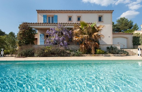 Saumane-de-Vaucluse Villa | Luxury Provence Villa | Villa Le Loup | 4 Bedrooms | Private Pool | Perfect for.