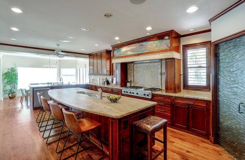 Discovery Bay House | Luxury Retreat with Waterfront View Delta Access