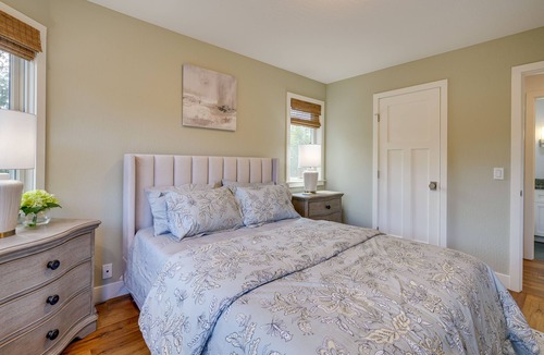 Woodside House | Luxury Woodside Vacation Rental w/ Patio