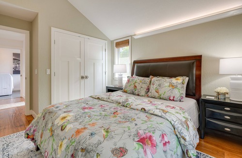 Woodside House | Luxury Woodside Vacation Rental w/ Patio