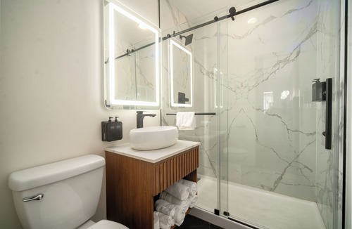 Fairfax District Hotel | LYFE INN & SUITES by AGA - Beverly Hills/West Hollywood