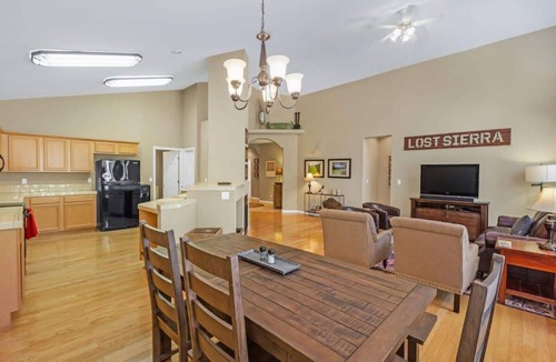 Plumas Eureka Estates House | Madora Creek House - 460 Sequoia