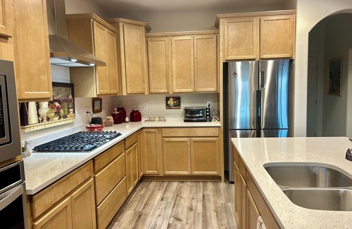Anthem at Merrill Ranch House | Magical Desert Setting-Vacation, Corporate, Short-Term Rental 3-Queens