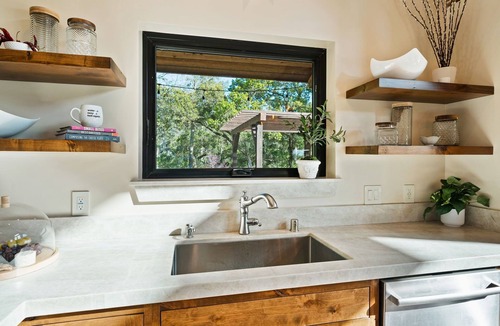 Santa Rosa House | Magical Sunset and Vineyard Views