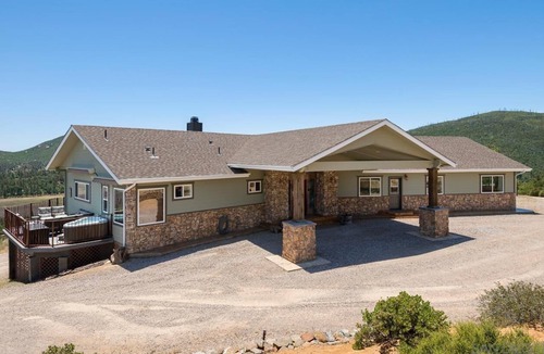 Julian House | Magnificent Views and Privacy from this Lake Cuyamaca home