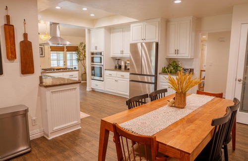 Tustin House | Magnolia Park View-Family friendly, 3BR, 2B, quiet cul-de-sac. Disneyland close