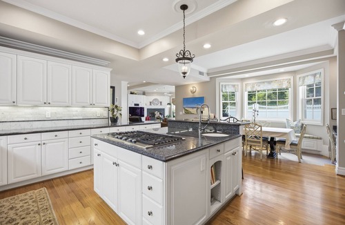 Tree Section House | Manhattan Beach Tree Section and Sand Dune Luxury Estate