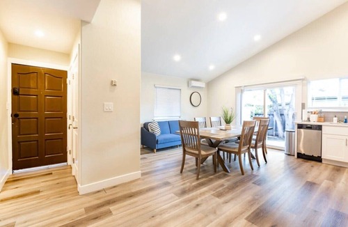 Willow Glen House | Marbella Lane Duplex San Jose 10-Min to Levi’s