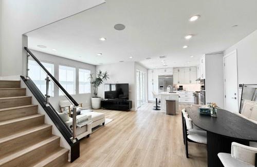 Placentia House | Marbella Lane Spacious 4BR Modern Family Home