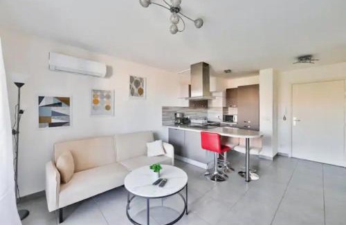 4th Arrondissement Apartment | MASSALIA FLAT Climatisé