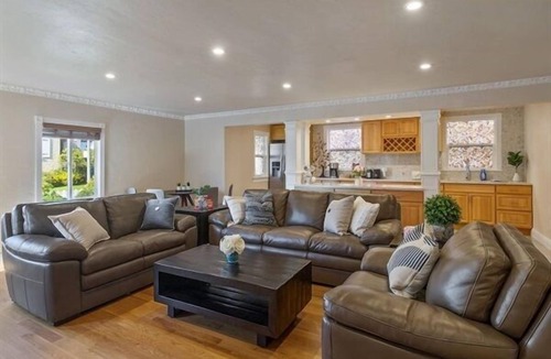 Merced Manor House | Mediterranean Charm Nr Beach/Shopping/EZ Parking