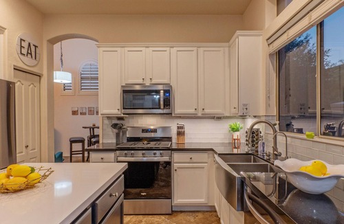 Las Sendas House | Mesa Lux: POOL w/Waterfall & Optional Heat, TVs All BRs, Game Room, Corn Hole