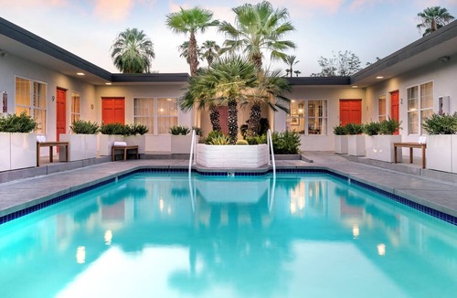 Old Las Palmas House | Mid-Century King + Pool | Old Las Palmas | The Weekend