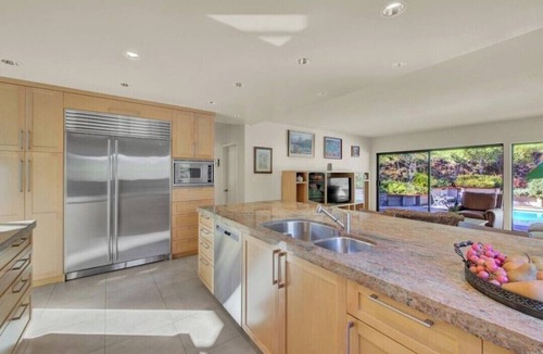 Green Valley House | Mid century modern, w/pool, 30 min to Napa.