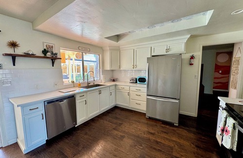 Yucca Valley House | Mid-Century Pool & Spa Games Near JTree Park