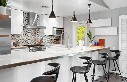 Vista Norte House | 'Miles Away' A Desert Oasis - Palm Springs Style!