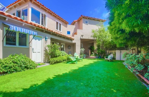 Del Mar Villa | Mindful Cottage with peek Ocean Views