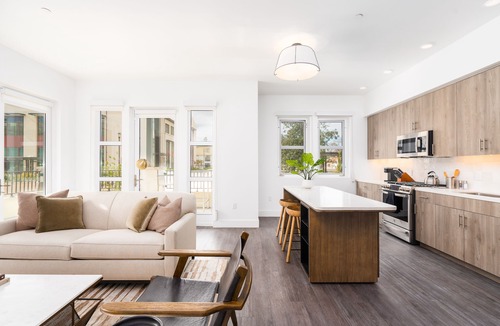 Menlo Park Apartment | Mint House Menlo Park by Kasa